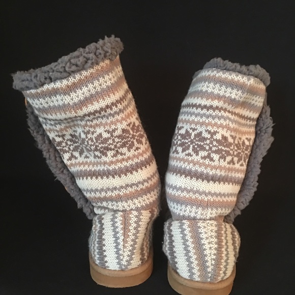 MucLuks button up Sherpa lined sweater slippers-5 - Picture 3 of 8